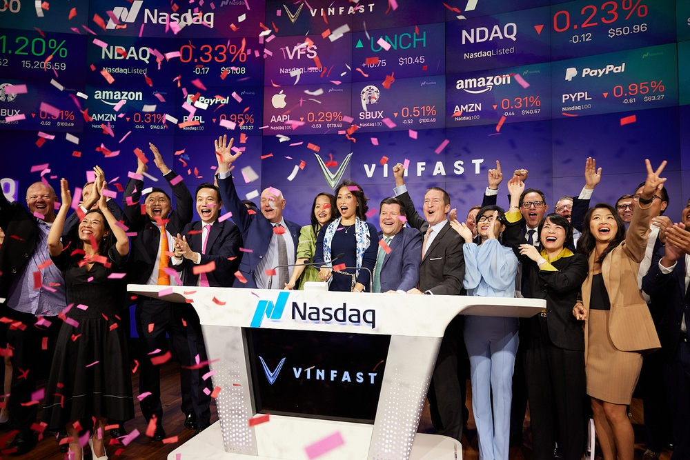 Bất ngờ phiên đầu chào sàn Nasdaq, VFS tăng 68%